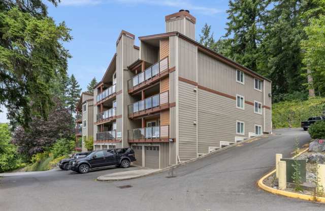 8980 Redmond Woodinville Rd NE - 8980 Redmond - Woodinville Road Northeast, Redmond, WA 98052