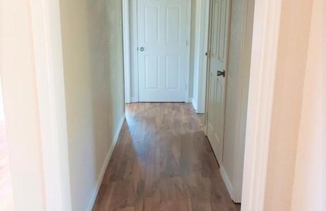 4527 Norris Valley Drive Gallery 4