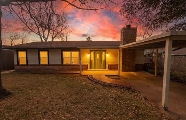 3 Bed 2 Bath NEW MANAGEMENT IN AUSTIN TX!!! photos photos