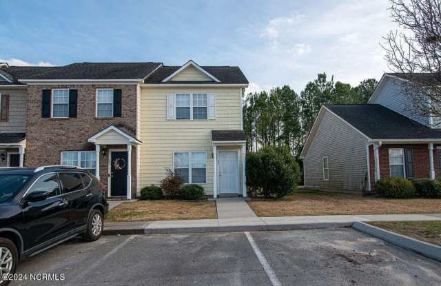 300 Streamwood Drive Gallery 2