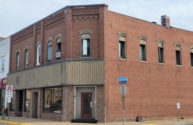 318 Madison Street - B - 318 East Madison Street, Durand, WI 54736