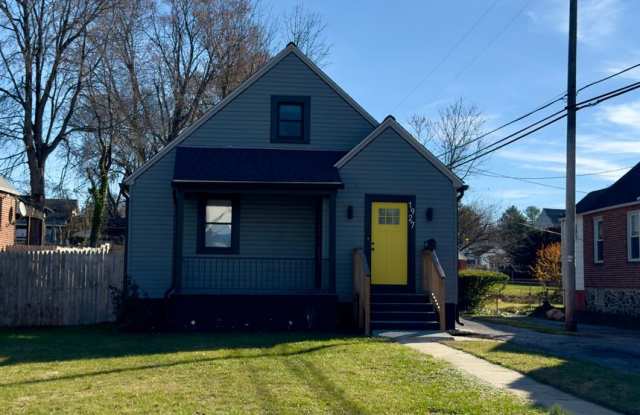 Charming 3 Bedroom/3 Bathroom Detached Home in Woodlawn, MD! photos photos