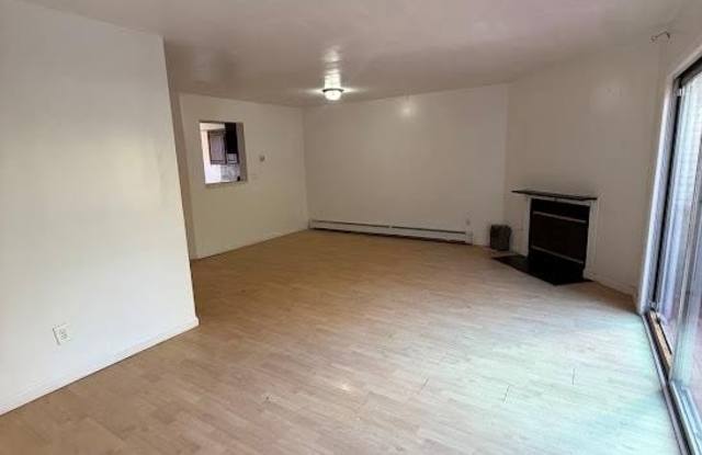44 Brookside Drive W Gallery 4
