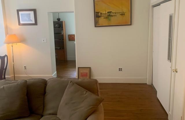 817 North Jackson Street - 2 Gallery 3