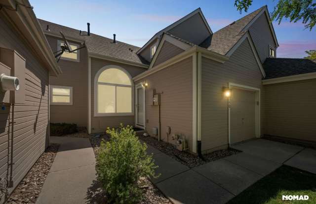 Charming 3BR Townhome in Arvada photos photos