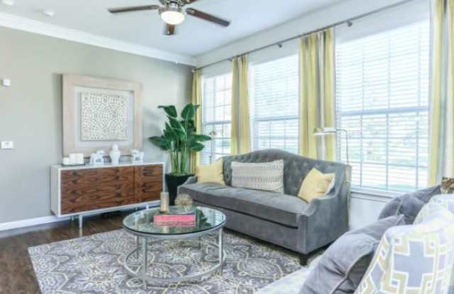 10532 Lakeline Mall Dr photos photos