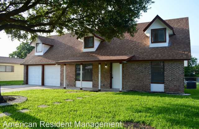 8007 Latigo Dr - 8007 Latigo Street, San Antonio, TX 78227