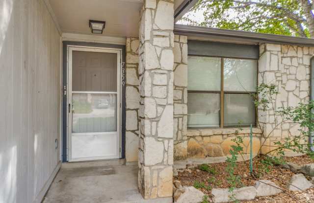 Welcome home to this charming single-story home in Hunters Chase Gallery 4