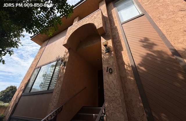 Arcadia 2 Bedroom Townhouse Gallery 1
