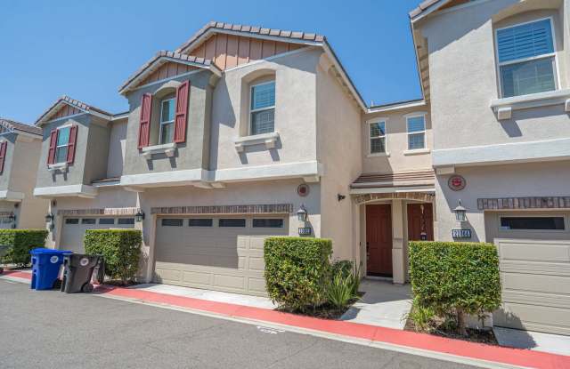 Beautifully Remodeled 3-Bedroom Home in Santa Clarita's River Village! photos photos