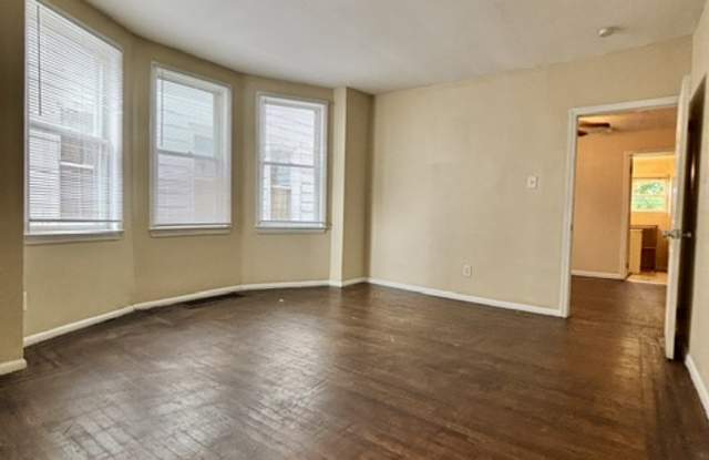 423 Pusey Avenue Gallery 1