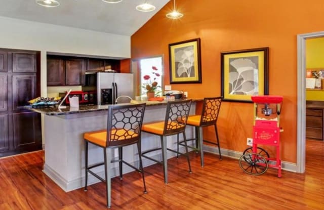 1007 Justin Ln - 1007 Justin Lane, Austin, TX 78757