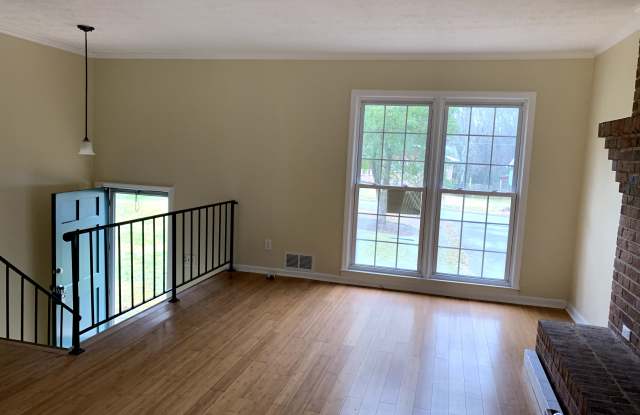 4670 Lindsey Drive Southwest Gallery 2