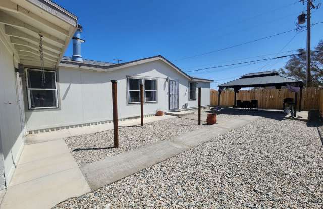 Fully Furnished 3 Bedroom Home In Chocolate Drop Neighborhood in Twentynine Palms photos photos