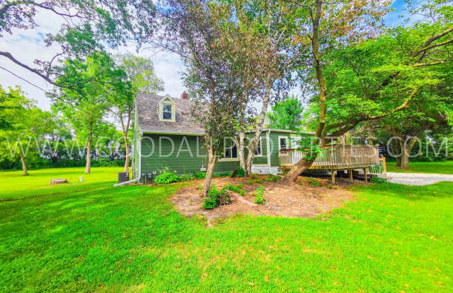 Updated Acreage Retreat with 3-Car Garage Near Granger photos photos
