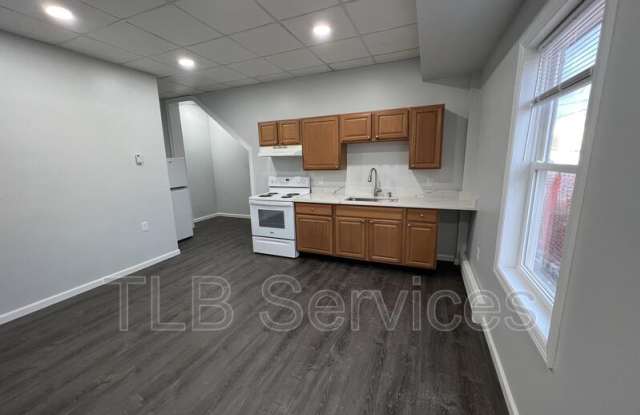 731 Main Street - Front photos photos