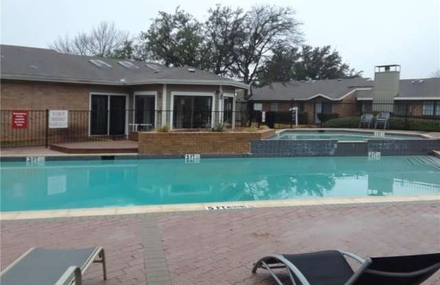 1824 Maplewood Trail Gallery 4