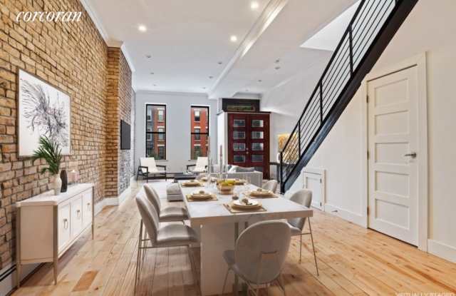 698 Lexington Avenue Gallery 2