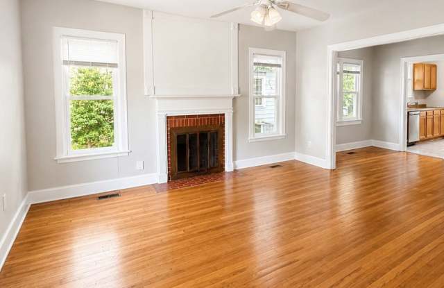 5 Bedroom Home Near UK Available August 2027! Gallery 3