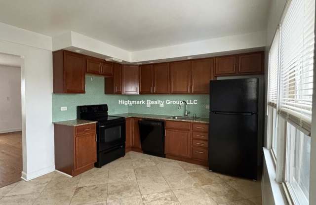 7630 North Milwaukee Ave. photos photos