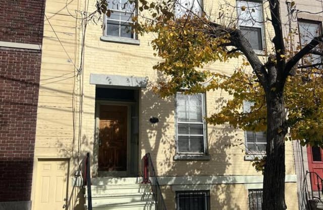 33 Elm Street - 1 photos photos