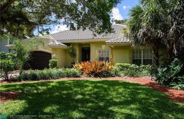 6050 NW 68th Mnr - 6050 Northwest 68th Manor, Parkland, FL 33067