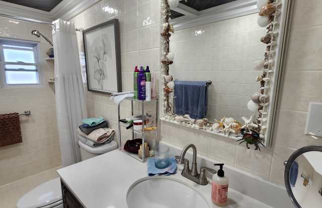 1819 Shore Dr S photos photos