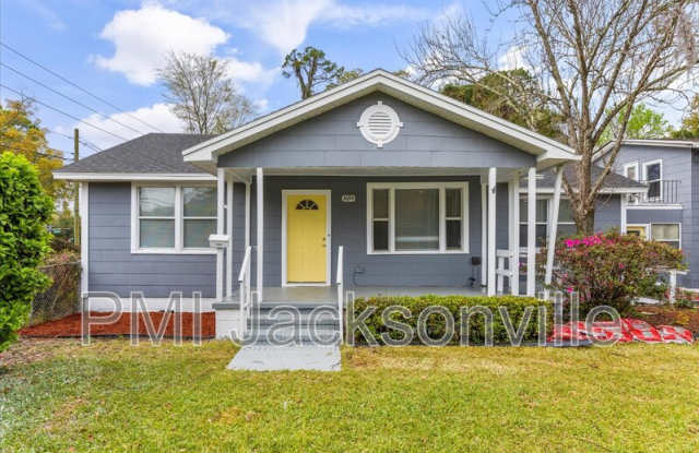 3694 Grandy Avenue photos photos