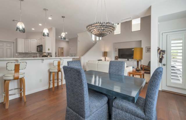 Welcome to this stunning 2-bedroom, 2.5-bathroom house located in the desirable Scottsdale photos photos