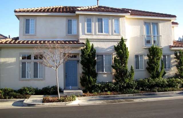 3-Bedroom Townhome with Community Pool  Spa in Valencia's Montevista! photos photos