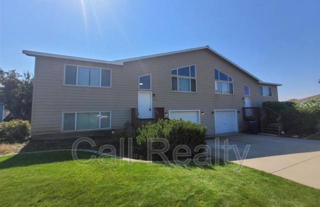 13626 E Riverside photos photos