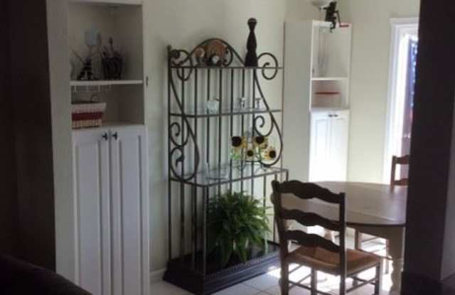1305 Caminito Gabaldon #F Gallery 3