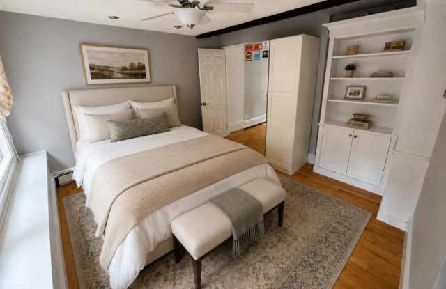 2 Lyndeboro Pl. Gallery 2