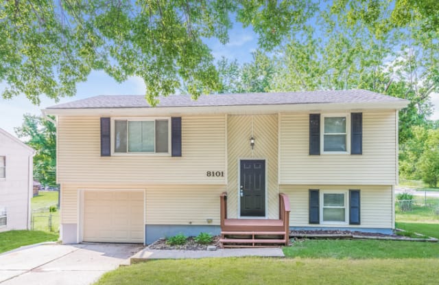 8101 Northeast San Rafael Drive - 8101 Northeast San Rafael Drive, Kansas City, MO 64119