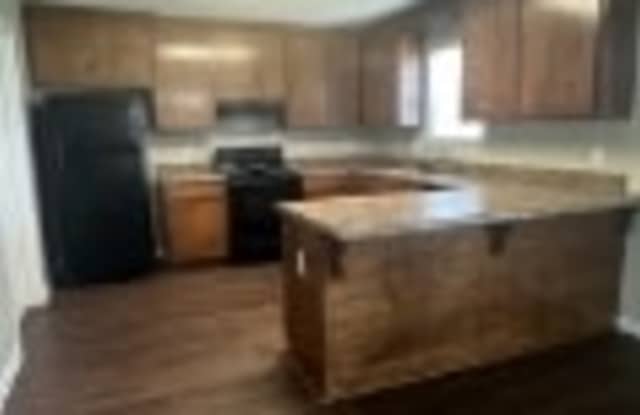 2208 Thornhill Road Gallery 2
