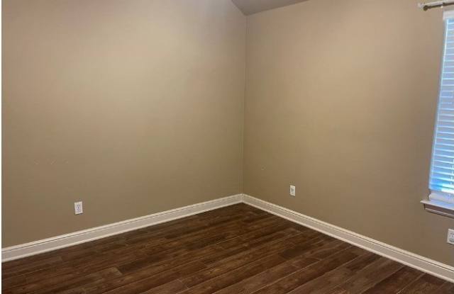201 Old Austin Hwy Gallery 2