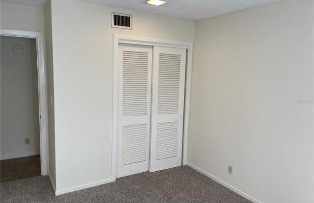 101 CROWN OAKS WAY Gallery 3