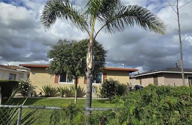 1095 E Nocta Street photos photos