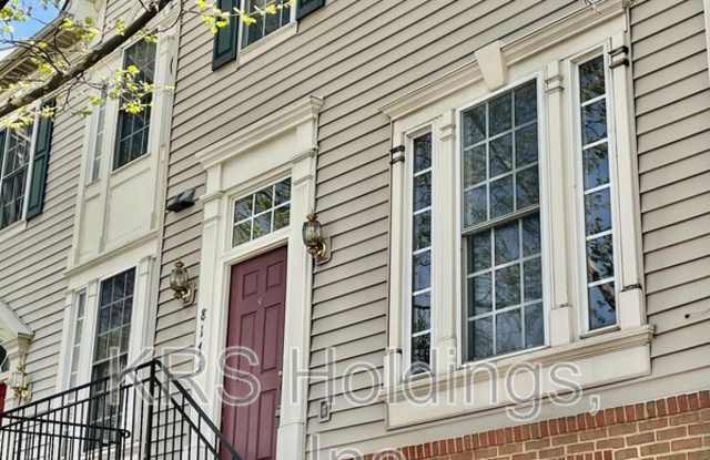 8175 Skelton Circle - 8175 Skelton Circle, Merrifield, VA 22042