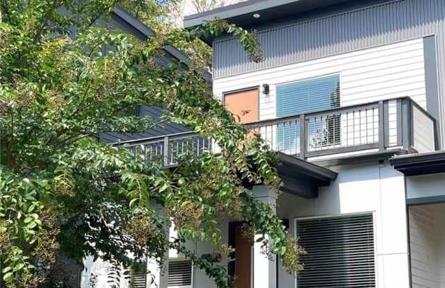 1566 New Street NE photos photos
