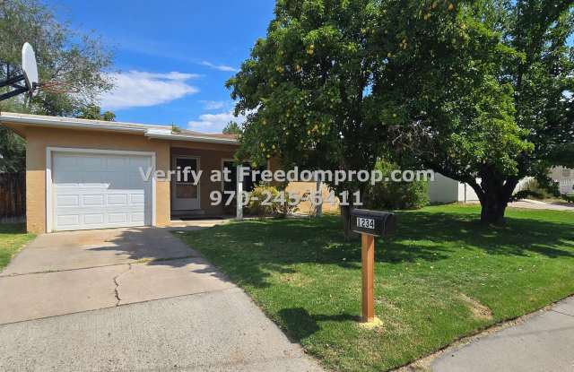 Centrally Located 3 Bedroom 1 Bath House photos photos