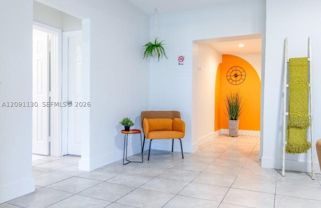 1836 NW 16th Ter Gallery 2