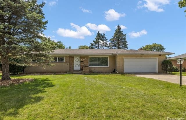 23745 McCall Street - 23745 Mccall Street, Southfield, MI 48033