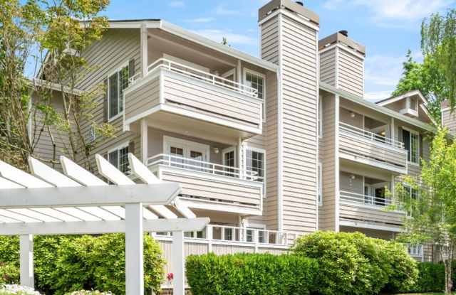 2Bd/2Ba Woodinville Condo - 14007 Northeast 181st Street, Woodinville, WA 98072