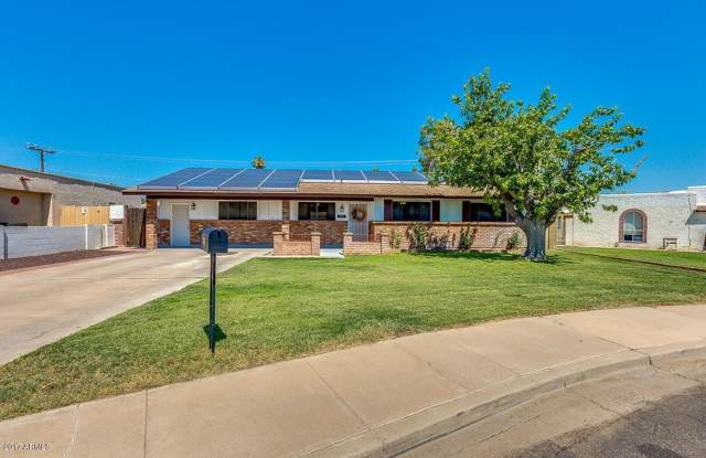 3BR 2BA house --OPEN ON FRIDAY, JULY 5TH, 4:30 - 5:30PM; formal dining and living room, elegant kitchen, large cabinet and counter top space - 711 South Hall, Mesa, AZ 85204