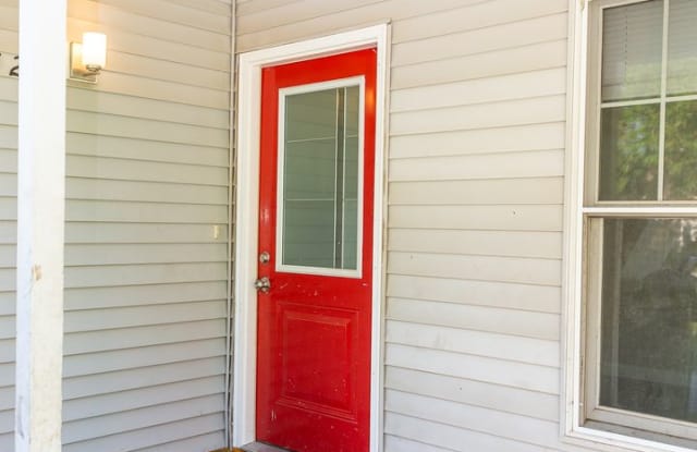 3 Bedroom and 1.5 bathroom Duplex for rent photos photos