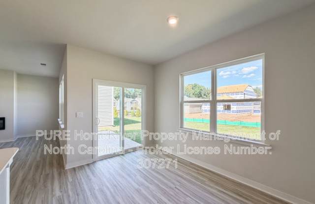 1406 Mammoth Rd Gallery 4