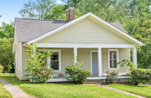 Home For Rent Near Historic Downtown Clarksville! Gallery 3