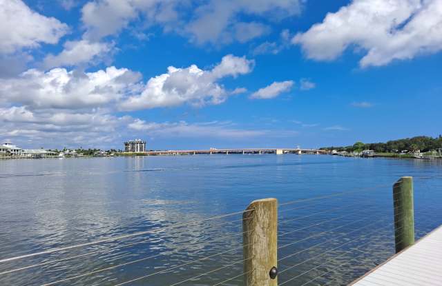 BOUCHELLE ISLAND - RIVERFRONT 2BR 2BA CONDO!! Gallery 3