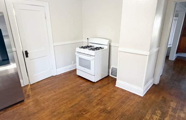 3-Bedroom, 2 Bath Single Family Home Gallery 3